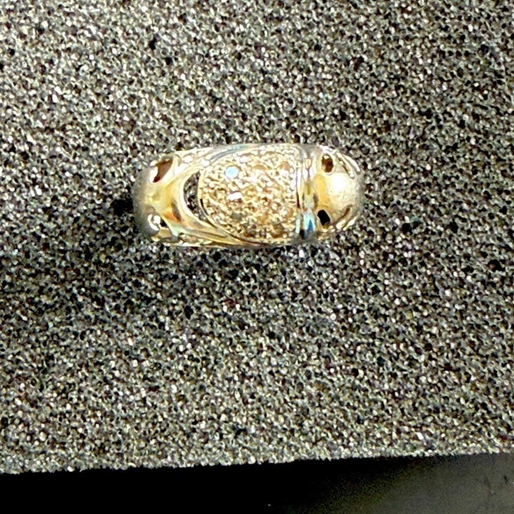 Elegant Gold Women's Diamond Ring 8 1/2 size.